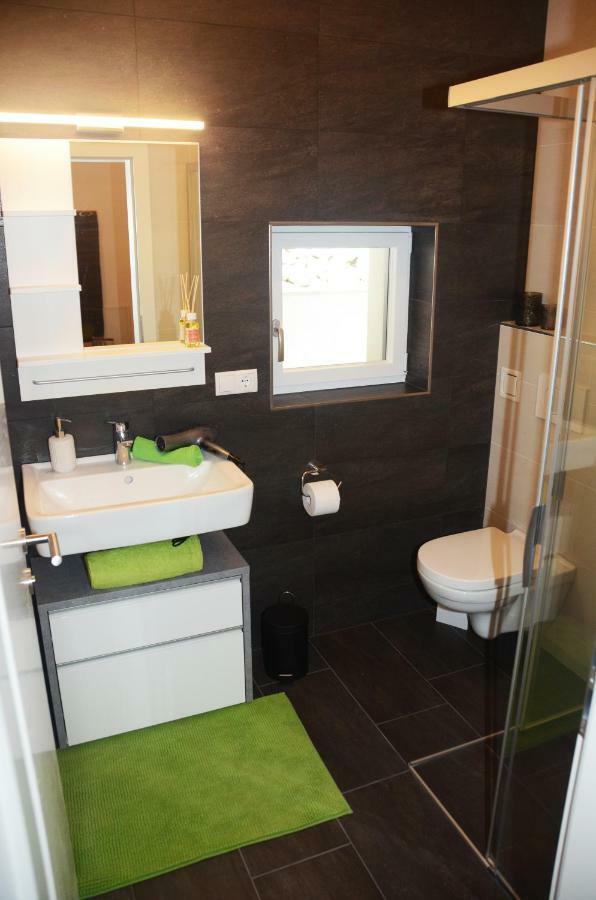 Apartment Zimat Chienes Luaran gambar