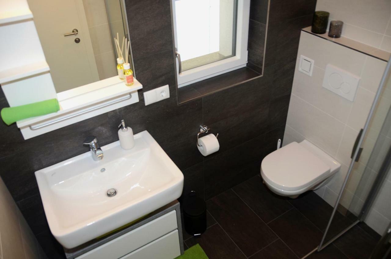 Apartment Zimat Chienes Luaran gambar